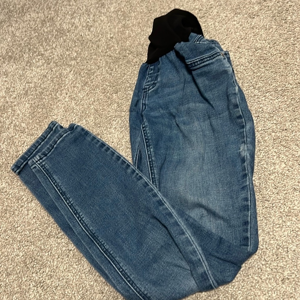 Motherhood Maternity jeans in M